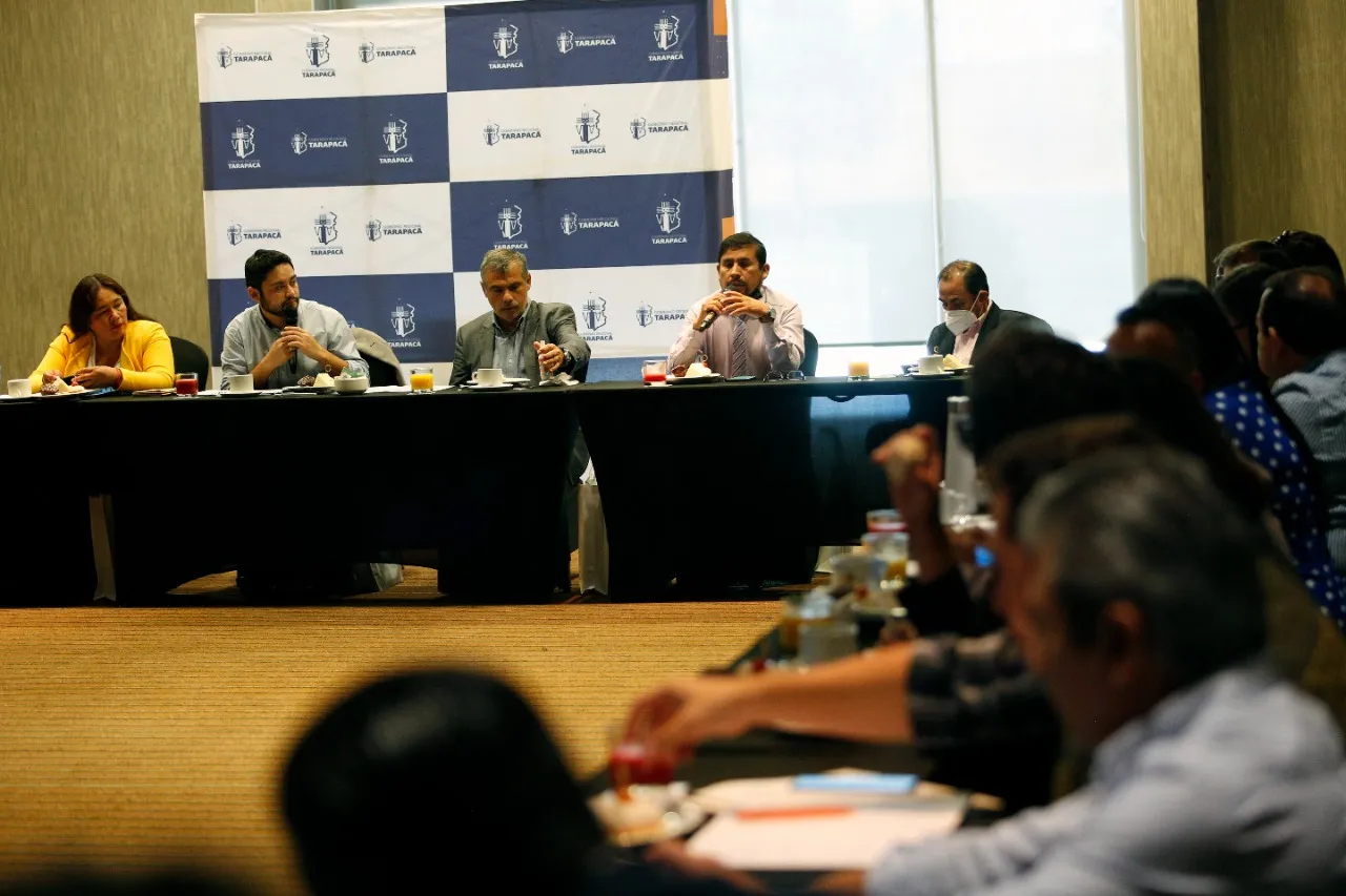 Mesa de trabajo con los alcaldes 2