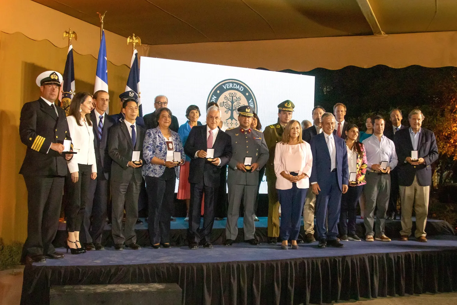 Reconocimiento a entrevistados libro pandemia