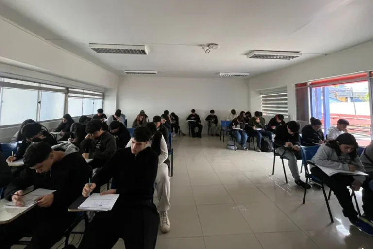 UNAP y preuniversitario Cpech invitan a estudiantes a medir sus habilidades rumbo a la PAES 2026 - CEI Noticias
