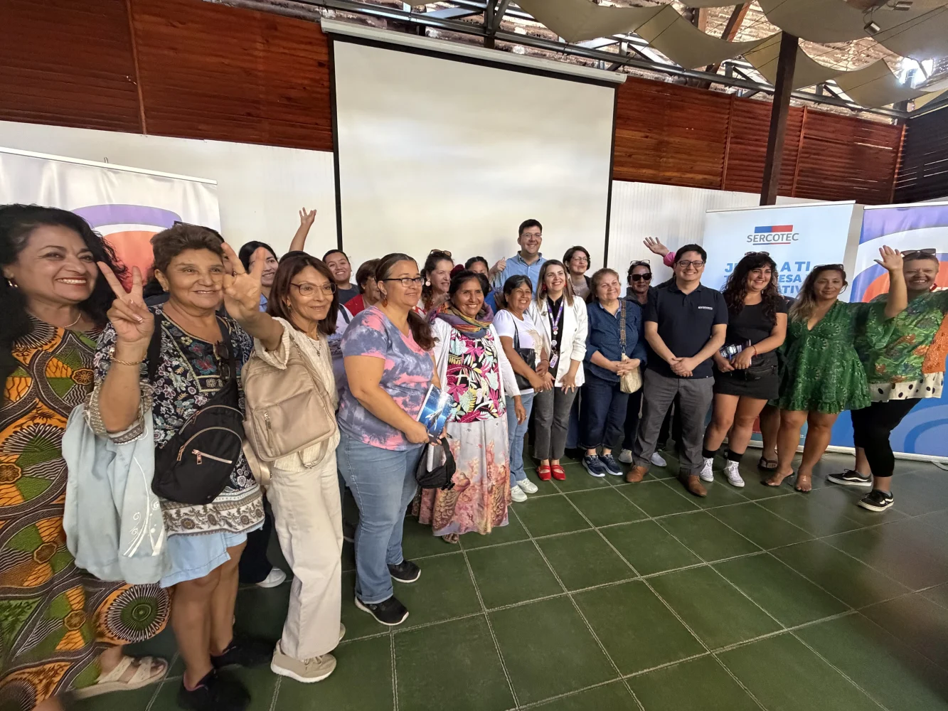 CapacitaciÓn emprendedoras cdn sercotec iquique (2)