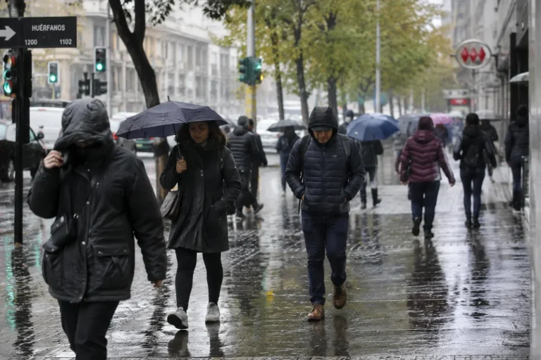 Sistema frontal: recomendaciones para prevenir enfermedades y accidentes durante las lluvias - CEI Noticias