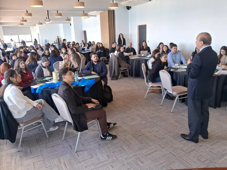 Comunidades educativas de Tarapacá fortalecen el desarrollo de capacidades y aprendizajes socioemocionales desde el currículo - CEI Noticias