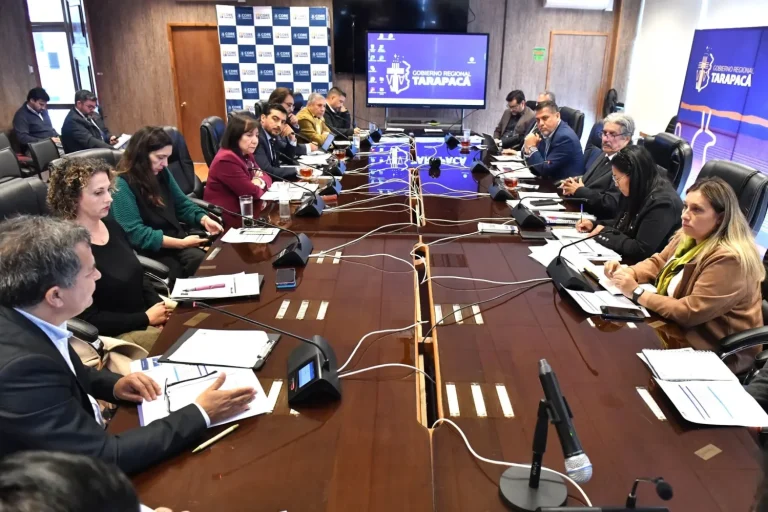 PRESIDENTE DE COMISION DE FOMENTO DEL CORE CONVOCO A DIRECTORES DE SERVICIOS PUBLICOS, DEL GOBIERNO REGIONAL Y A REPRESENTANTES DEL SECTOR PRIVADO, PARA ANALIZAR Y ARTICULAR SOLUCIONES QUE PERMITAN DISMINUIR EL DESEMPLEO Y REACTIVAR ECONOMICAMENTE A LA REGION - CEI Noticias