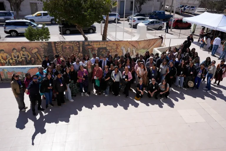 Masiva ceremonia da inicio a los programas Emprendamos del FOSIS en Tarapacá - CEI Noticias